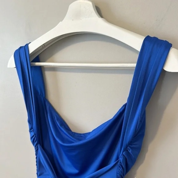 Lucy In The Sky Melina Bodycon Side Slit Dress in Blue - Picture 7 of 13